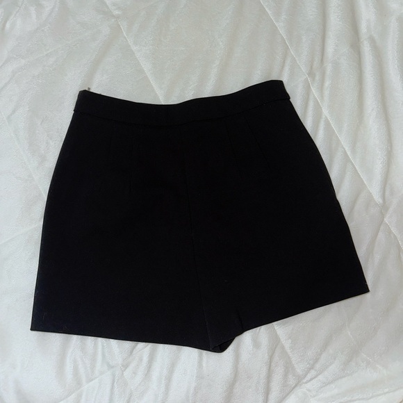 Black Zara Skort - Picture 2 of 3